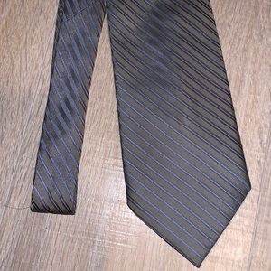 Claiborne 100% silk satin sage green office formal tie purple stripes